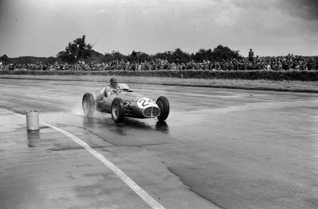 From Formula 1: Car by Car 1950 – 59 by Peter Higham, published by Evro Publishing Limited. Photo: Motorsport Images.